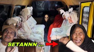 PRANK BANYAK POCONG DI MOBIL ANGKOT  ngakak expresi si emak nya 