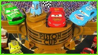 DISNEY CARS MOVIE PISTON CUP SPEEDWAY TRACK PIT GARAGE LIGHTNING VS CHICK VS THE KING RACE PLAYSET