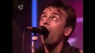 Underworld - Underneath The Radar LIVE 1989