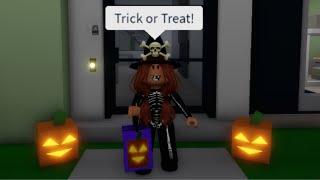 When you go trick or treating (Roblox Meme) | MIKTZY