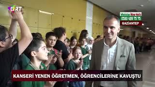 Kanseri yenen öğretmene öğrencilerden coşkulu karşılama.