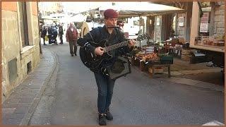 Artista di strada! Federico Berti cantastorie, Monghidoro.