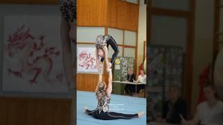 WOW how can she hold her so long...... #acrobatic #circus #sportakrobatik #gymnasticsgirl