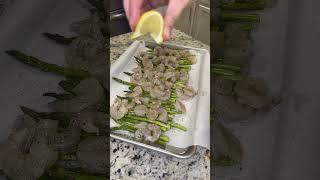 20 minute Sheet Pan Shrimp with Asparagus #weeknightdinners #20minutemeals #healthyrecipes