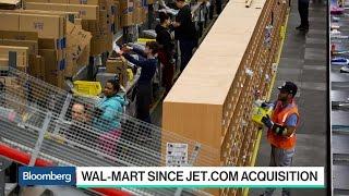 How Wal-Mart Plans to Battle Amazon