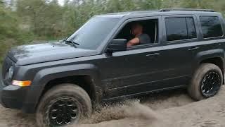 Легкий туризм и бездорожье на Jeep Patriot