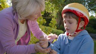 TOM IS HURT!    | TOPSY & TIM | WildBrain Kids