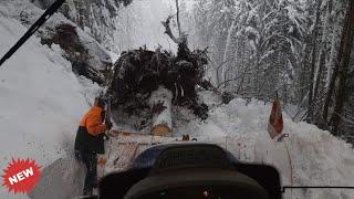 Schneeräumung #Winterdienst #Alps #Mountain #Winter #Snowplow #Powder