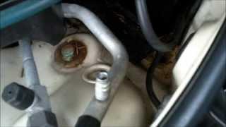 CHECKING CAR A/C REFRIGERANT LEVEL - AUDI A4