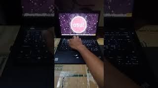 showing the proof that you can play osu! using your touchpad part 1