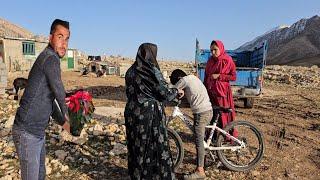 Hossein's longing for his father and agreement with Mr. Ahmadi to sell the land #deoora