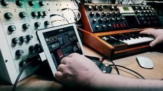 GeoSynths Ep6 - Digitech iStomp on Synthesizers