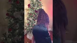 ASMR Darling Taylor Christmas Dance