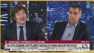 Javier Milei: "La universidad pública no está en discusión"