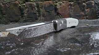 Button lock knife . Ніж на кнопці. Викидуха