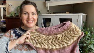 Cozy Meadow Knits Ep 36 - Cozy colorwork sweaters, hat and slippers! Knitting Podcast