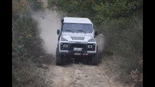 LAND ROVER DEFENDER 300