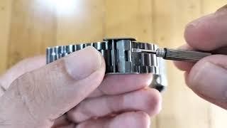 How to adjust Casio watch strap