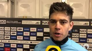 Wout van Aert geklopt door Mathieu van der Poel: "Zou de sprint graag opnieuw doen" - WIELERFLITS