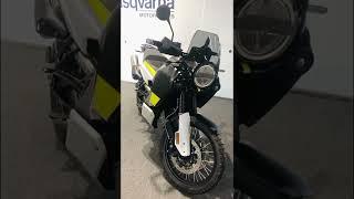 Husqvarna Norden 901 вживую намного БОЛЬШЕ, чем на фото