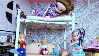 БОЛЬШАЯ ПЕРЕСТАНОВКА Катя и Макс веселая семейка! ЖИВЫЕ Куклы Барби истории Даринелка ТВ