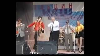 Ельцин танцует в Ростове-на-Дону перед 1-м туром выборов-96.