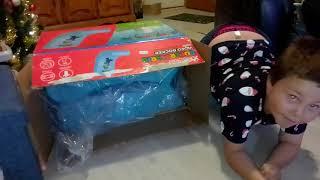 Mason unboxing Luigi Rocker