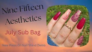  Press On Nail Stand Demo / Nine Fifteen Aesthetics July Sub Bag Press On Set / Liquid Layers 