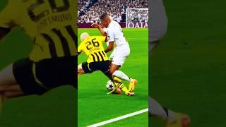 Beautiful skills in football #football #trending #skills #premierleague #goals