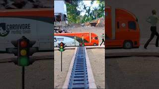 Diesel Locomotive express train VS TATA TRUCKS TRAFFIC crossing Accident