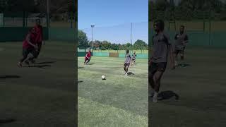 #footballtrick #soccertrick #skillz #footballskills #soccergoals #footballaddict #soccerlife #frees