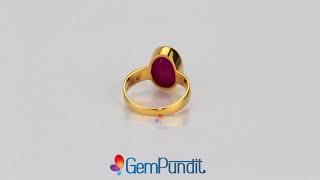 Beautiful Ruby gemstone ring in Gold