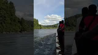 mengarungi arumjeram Marina Valen