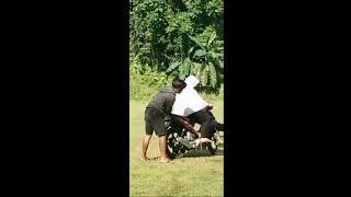 Video lucu emak-emak belajar sepeda motor