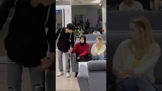 Maunya bule digandeng coy #prank #viral #comedy #trending #funny #shorts