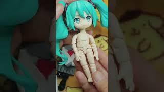 Nendoroid miku on obitsu 11 body...