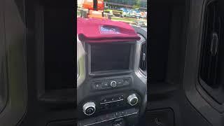 My 2020 GMC Sierra screen went black here’s the easy fix!