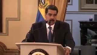 Vean este video cuando maduro se asusta cuando se fue la luz..