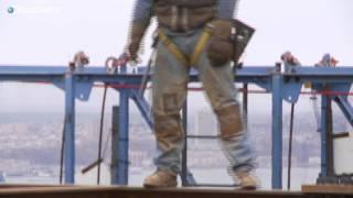 Rising: Rebuilding Ground Zero - Iron Workers