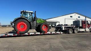 Delivery for Brown Farms! A new Fendt Tractor for Christmas