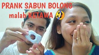 PRANK SABUN BOLONG KE ISTRI!, Malah Ketawa | HanycaJasmine