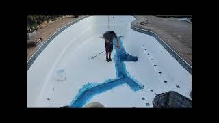 Crack Repair in the Floor of a Fiberglass Pool