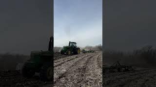 John Deere Cultivating #farming #agriculture #johndeere #4555 #980 #cultivation #tillage