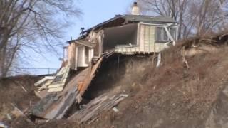 Billy Van's abandoned cottage falling off a cliff!