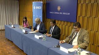 Imágenes de acuerdo entre ANEP y el Banco Central del Uruguay