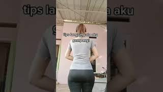 pemanasan pakai legging kilap(3)