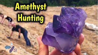 Finding Large Amethyst Crystals Digging Jackson’s Crossroads | Public Mine | JXR