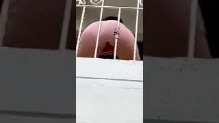 mujer borracha muetra todo muestras bailando Barranquilla hace tráfico