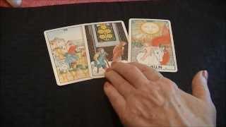 Reading Combinations of Tarot Cards and Groupings