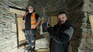 Crafting a Curved Lintel in the Family Kitchen